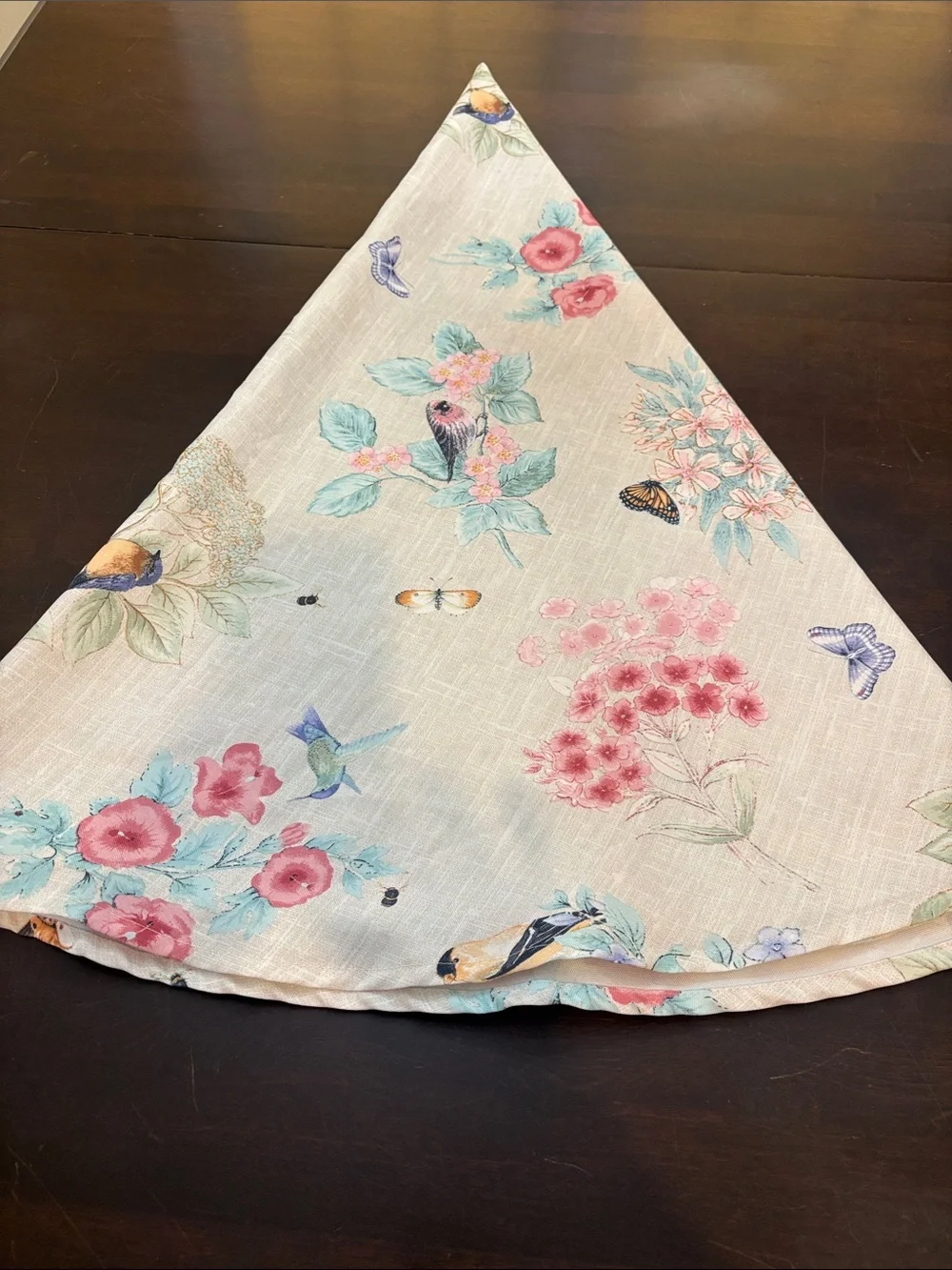 Round Floral Bird Tablecloth